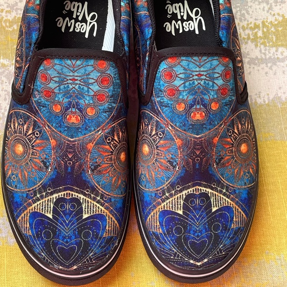 Yes We Vibe Size 6 - Picture 2 of 8